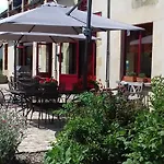 Hotell Aubin Saint-Aubin-le-Monial