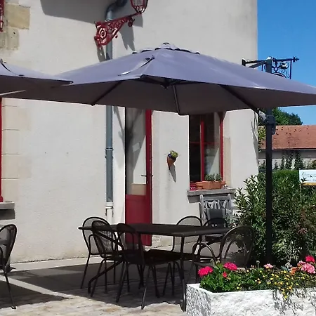 Hotell Aubin Saint-Aubin-le-Monial