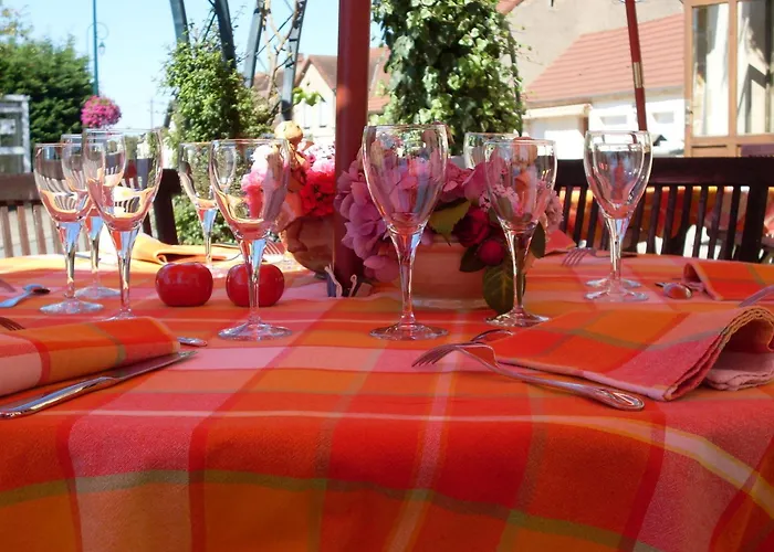 Hotell Aubin Saint-Aubin-le-Monial